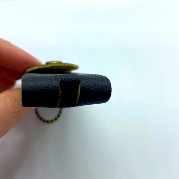 Vintage Cribbage Travel Board Game Keychain NO PEGS Vancouver Canada Souvenir - Picture 7 of 10